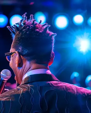 Dl Hughley Indianapolis